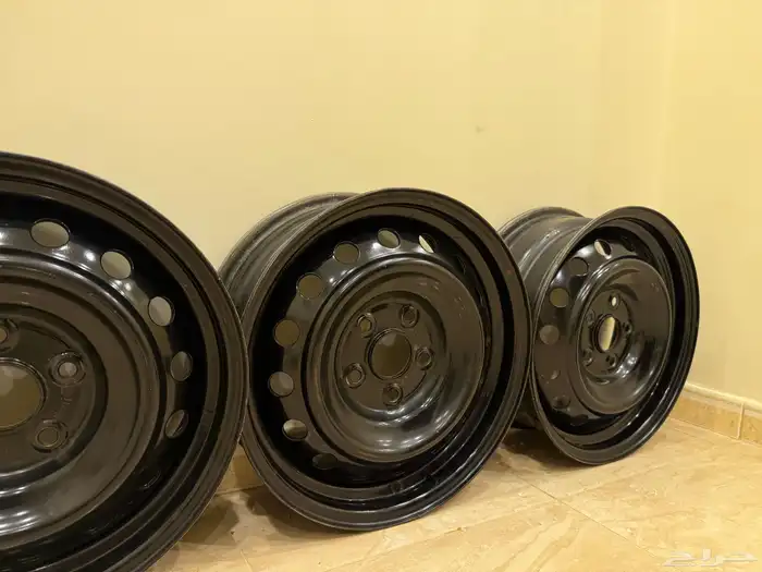 جنوط كامري من 2007-2017 نظيفة جدا 3