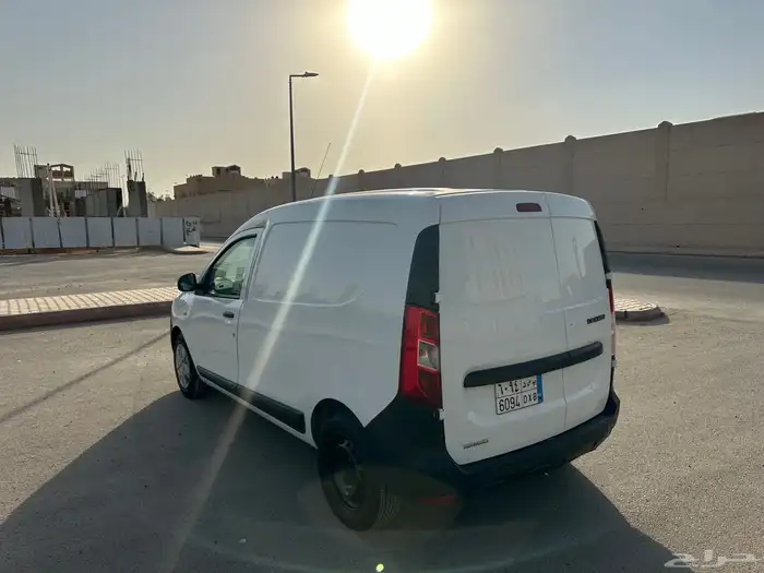 رينو دوكر 2022 نضيف جدا  اقل سعر بالسوق 2