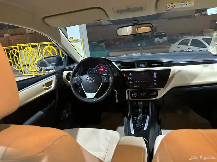 تويوتا كورولا2018 نضيفه جدا 1600cc(تم البيع) 8