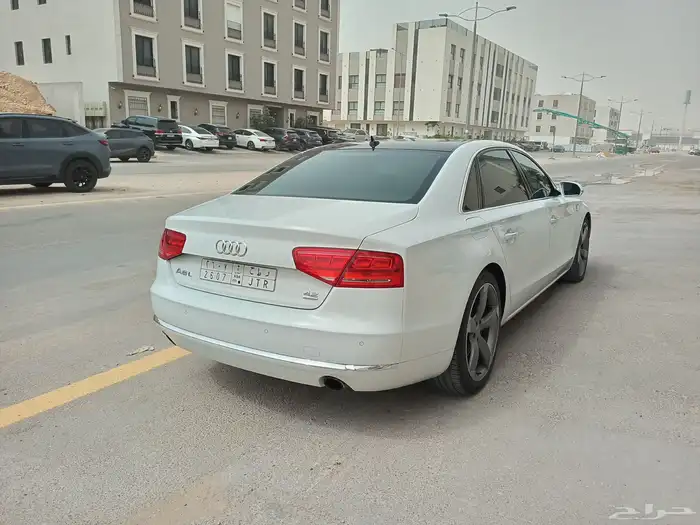 اودي A8 2012 9