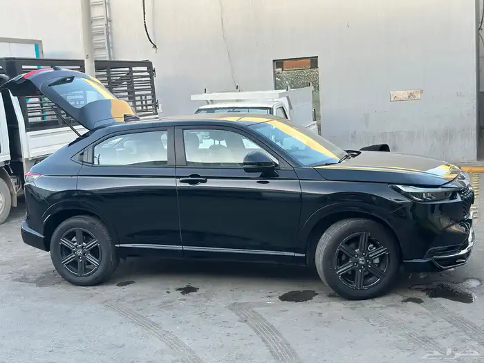 HONDA HR-V 2024 model EX ( full option) 1