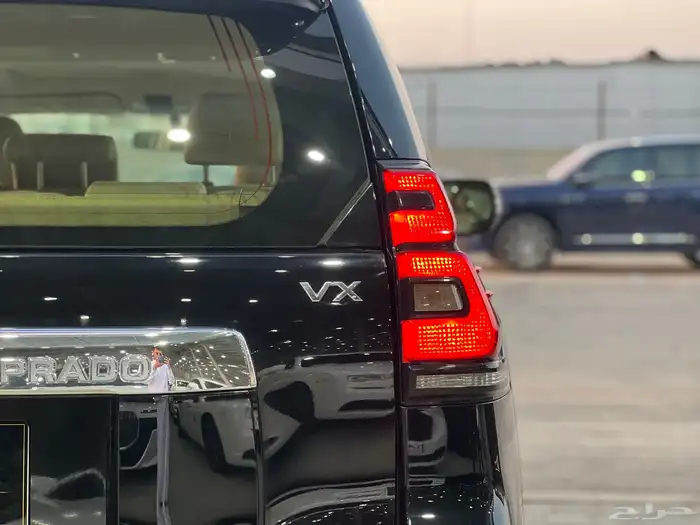تويوتا برادو VX موديل 2022 8
