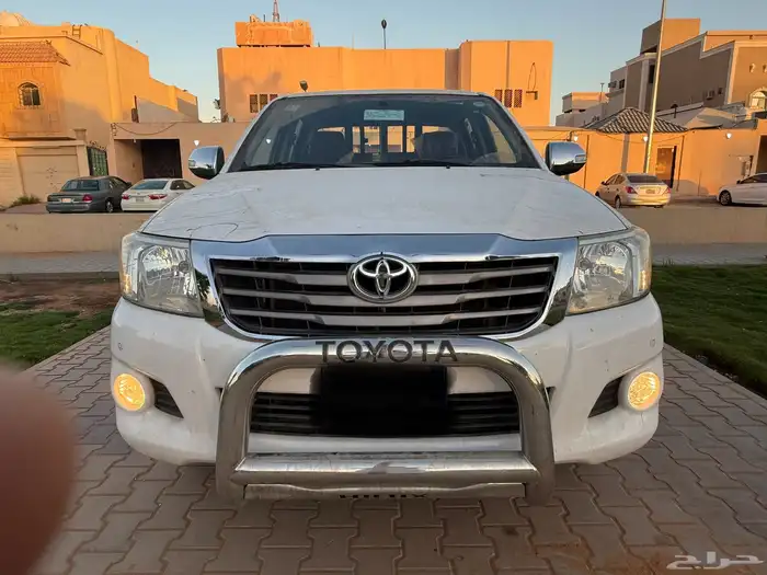 تويوتا هايلوكس 2014 غمارتين GLX سعودي مخزنه 2