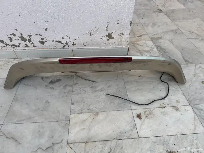 جناح خلفي صالون 0