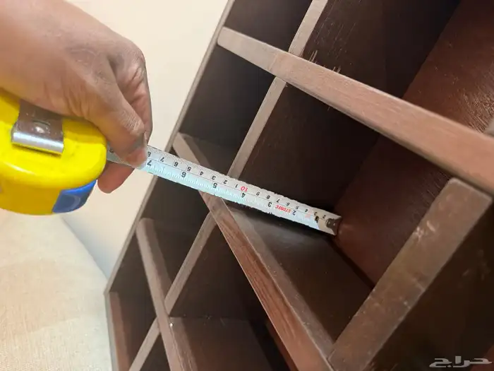 دولاب خشبي برفوف لاكواب القهوه 3