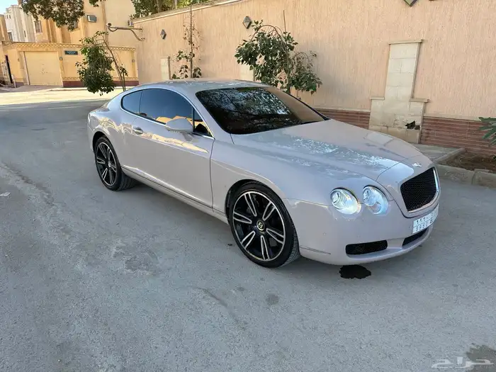 بنتلي جي تي 2008 1
