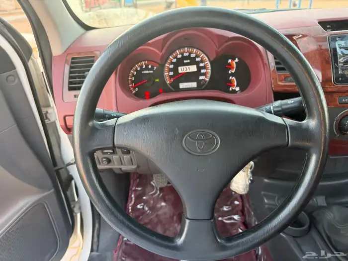 تويوتا هايلوكس 2014 غمارتين GLX سعودي مخزنه 18