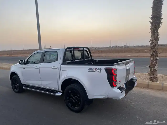 اسيوزو 2025 ديماكس جي تي فل كامل وكاله ماشي 6500 فقط 5