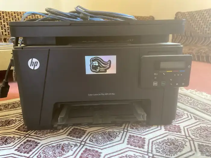 طابعة ليزر ملون hp مع سكانر 0