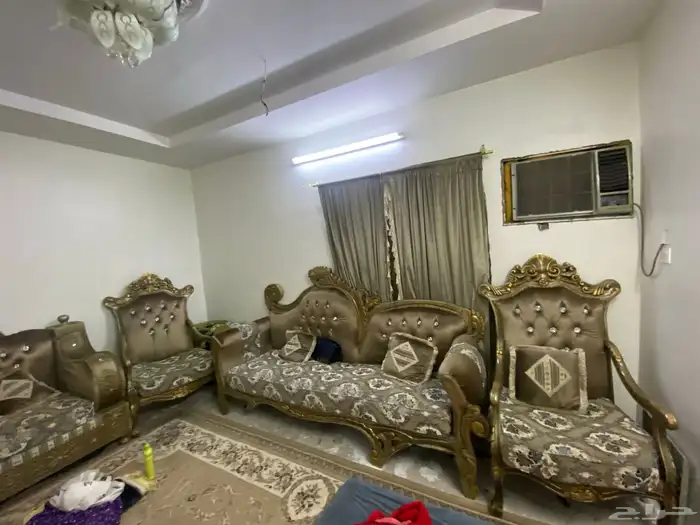 كنب ملكي 0
