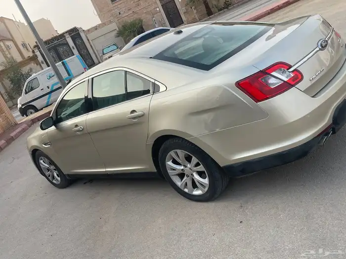 فورد توريس 2010 5