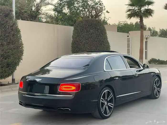 بنتلي فلانك اسبير 2015 سعودي نظيف 46