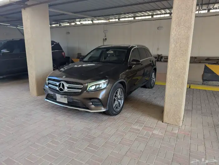 2018 Mercedes-Benz GLC 250 AMG Line 4MATIC 2