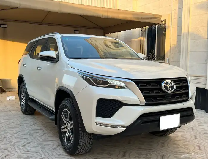 تويوتا فورشنر 2022 عداد 4 آلاف فقط 0
