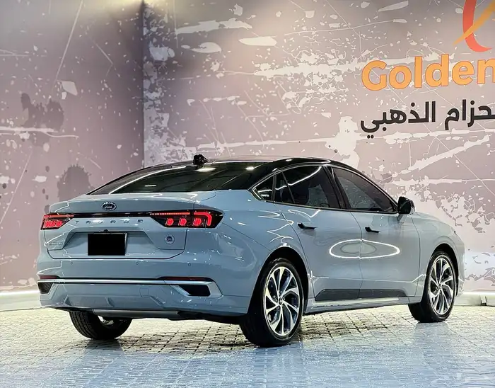 فورد تورس اعلى فئة 2025 11