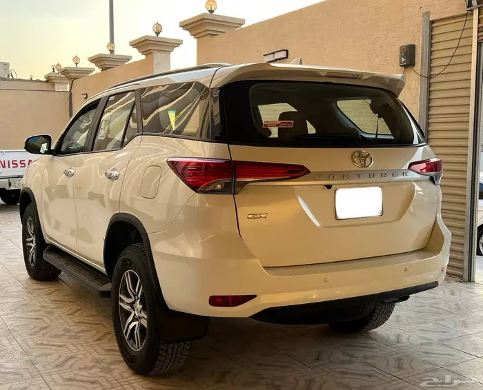 تويوتا فورشنر 2022 عداد 4 آلاف فقط 5