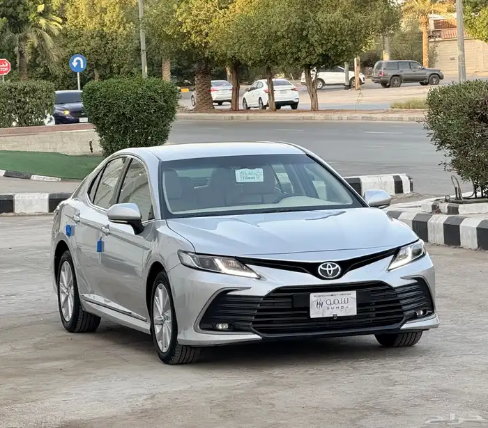 كامري GLE موديل 2023 على الشرط 2