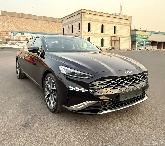 كيا K8 بنورما 2022 - 4 سلندر فل كامل بحالة الوكاله للبيع 7