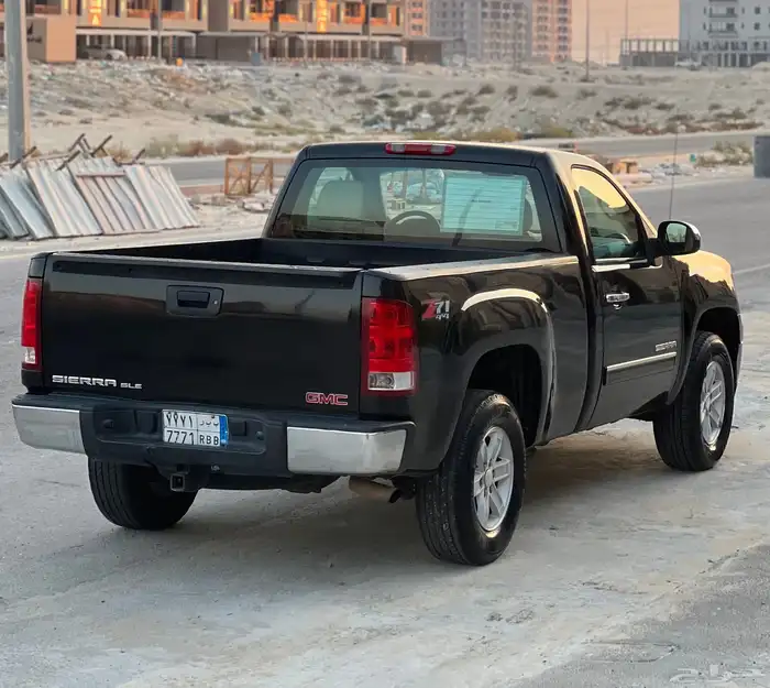 جمس سييرا 2013 اسود z71 - فل دبل 6