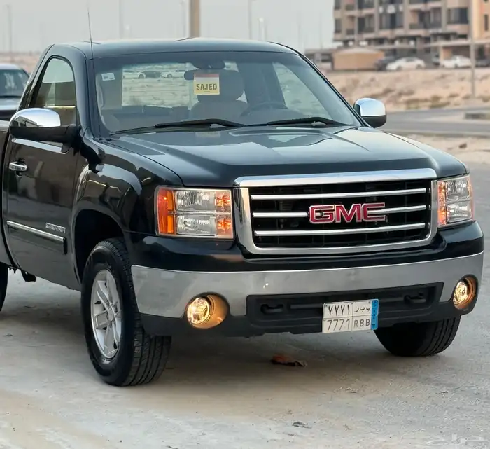 جمس سييرا 2013 اسود z71 - فل دبل 2