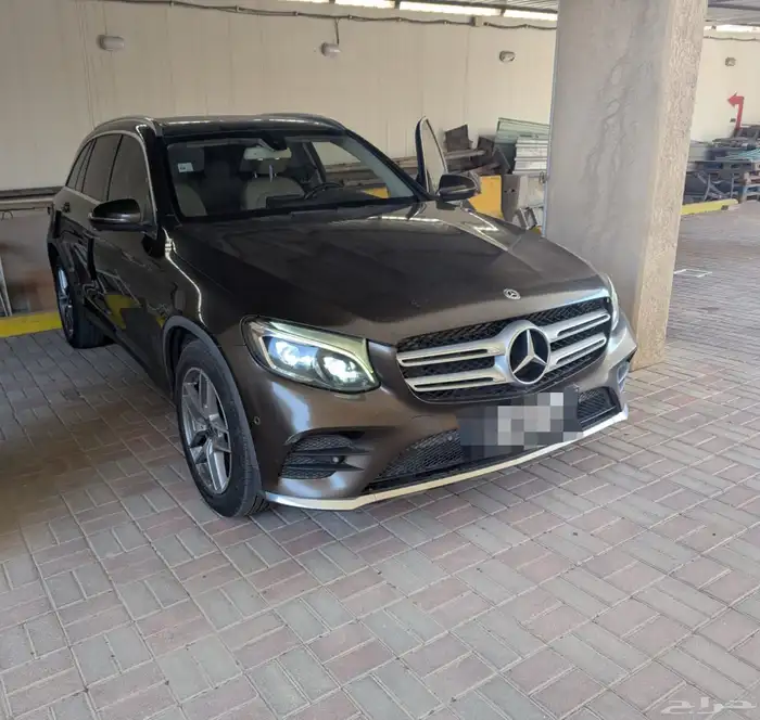 2018 Mercedes-Benz GLC 250 AMG Line 4MATIC 1