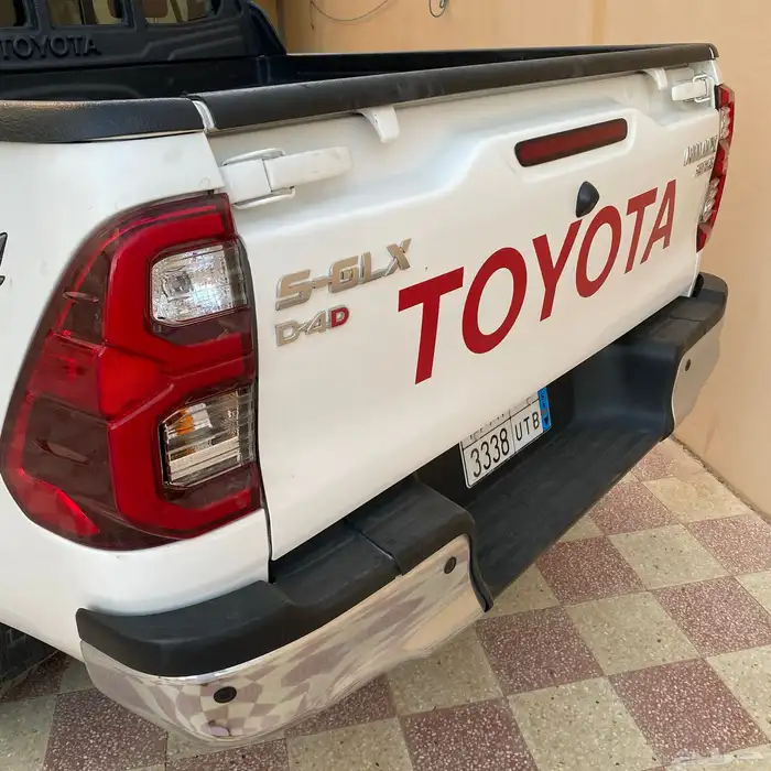 هايلوكس دبل2024 12