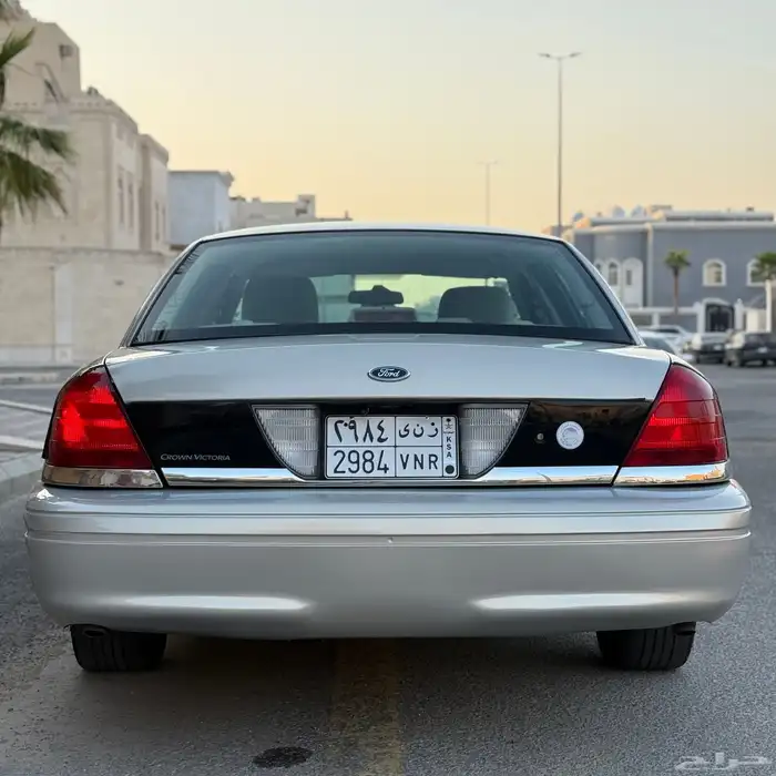 فورد كراون فكتوريا 2012 - سعودي ( استخدام شخصي ) 10