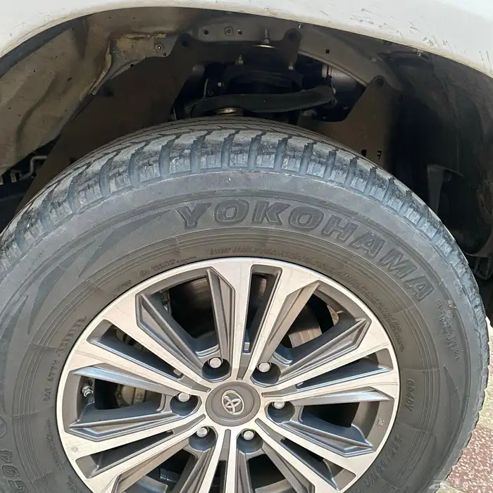 هايلوكس دبل2024 23