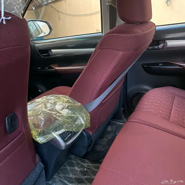 هايلوكس دبل2024 32