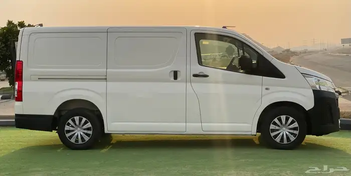 تويتا فان بضاعة 2021 ممشي 165 بدي بلد 3