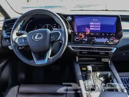 2023 Lexus RX 350h Executive Package فل 14