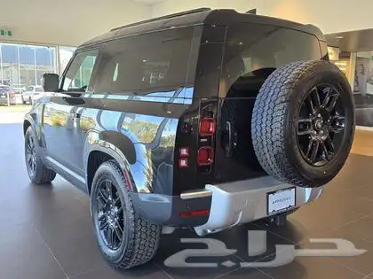 2024 Land Rover Defender 90 S P300 2