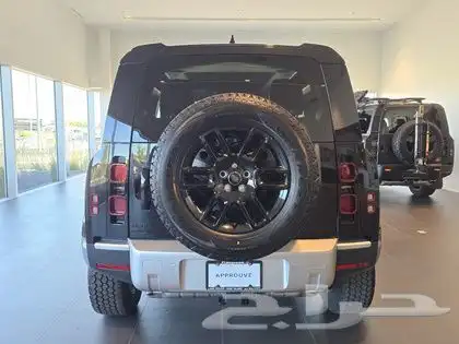 2024 Land Rover Defender 90 S P300 5