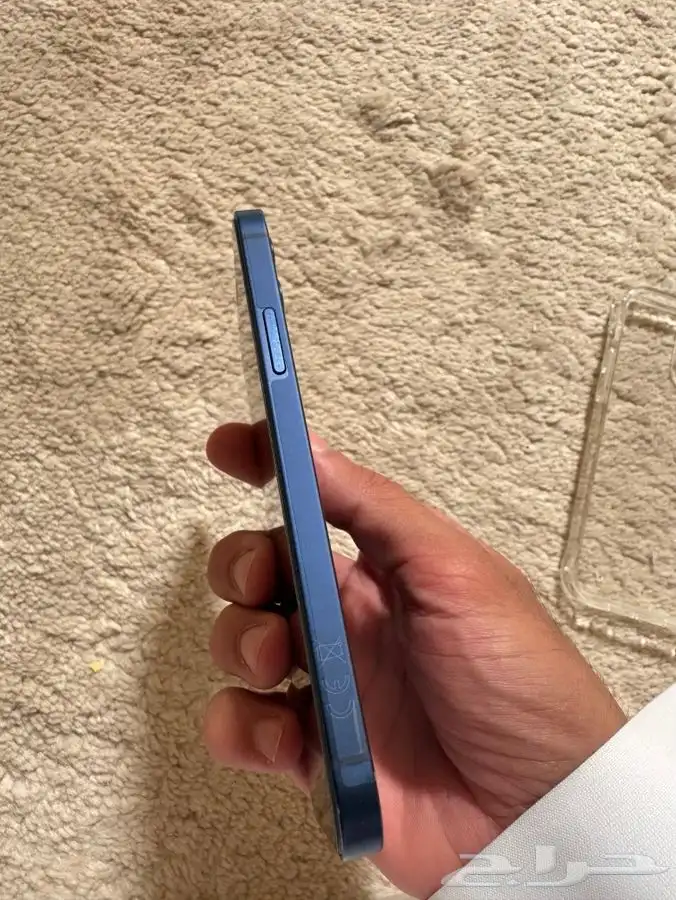 ايفون 12 العادي 3