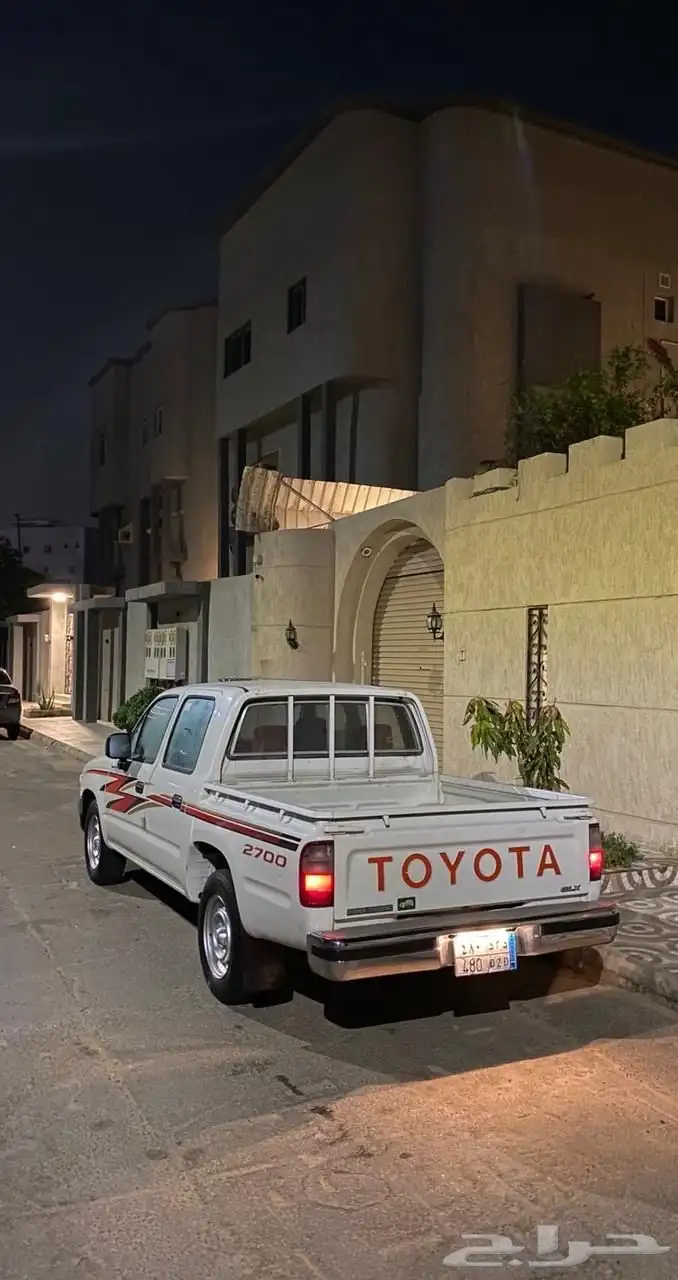 هايلوكس نظيف للبيع 1