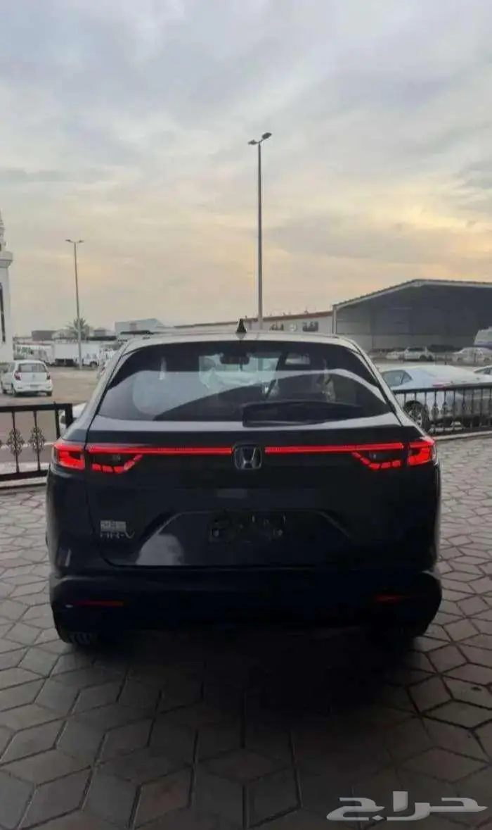هوندا HRV نص فل 2025 9