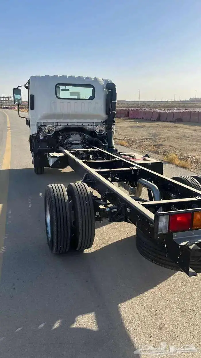 ايسوزو دينا 4 طن شاص طويل 4.95 متر 2025 4
