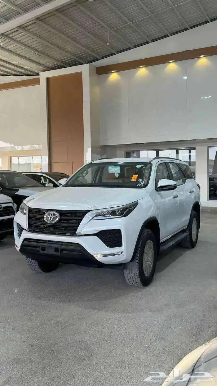 تويوتا فورشنر GX2 بنزين بدون دبل موديل 2025 جديد وارد سعودي 0