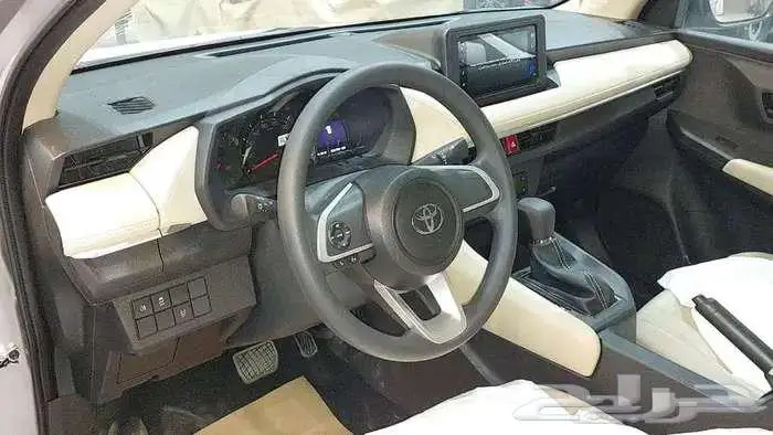 تويوتا يارس 2026 Y سعودي اسود 6