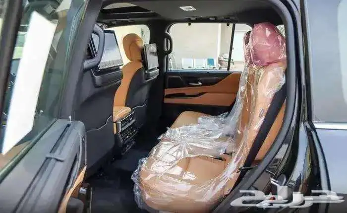 لكزس LX600BB اسود 2025 10