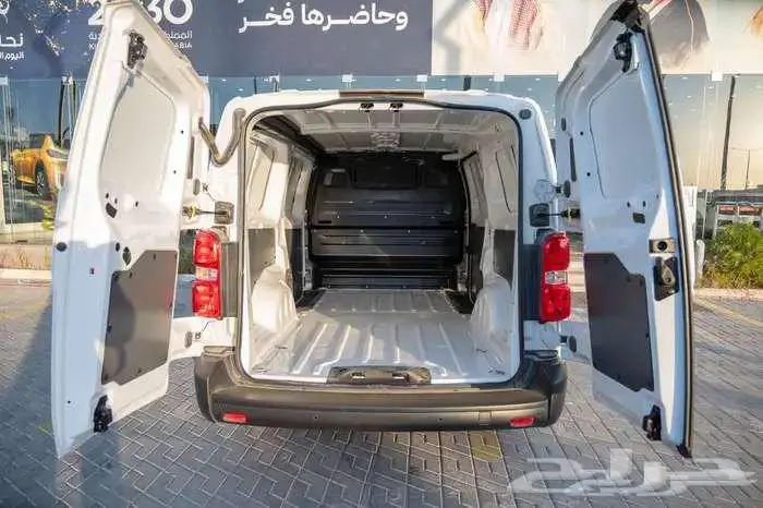 سيتروين جامبي فان بضاعة قير اتوماتيك ديزل 2025 11
