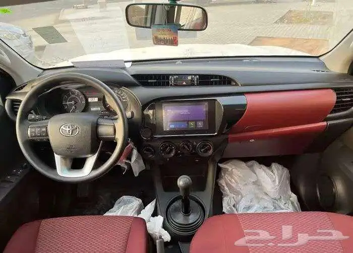 تويوتا هايلوكس غمارتين GL2 4 4 عادي ديزل 2025 8