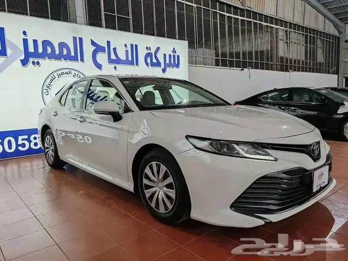 تويوتا كامريLE 2020 1