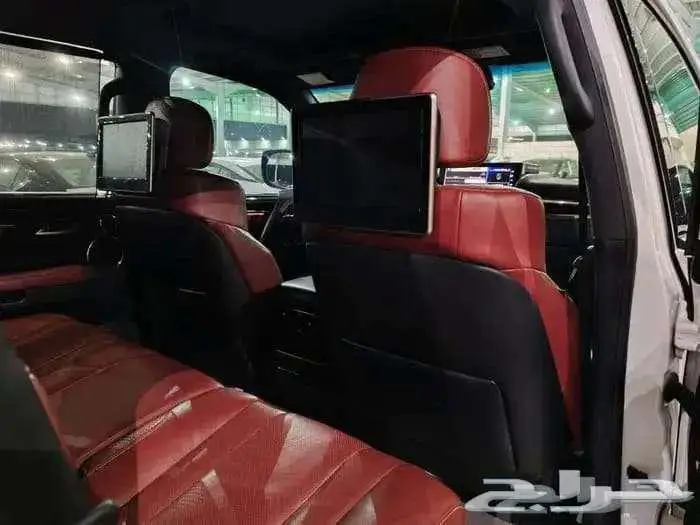 جيب لكزس 2019 18