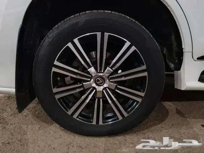 جيب لكزس 2019 13