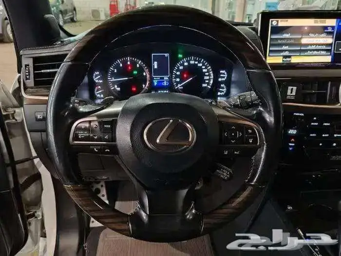 جيب لكزس 2019 3
