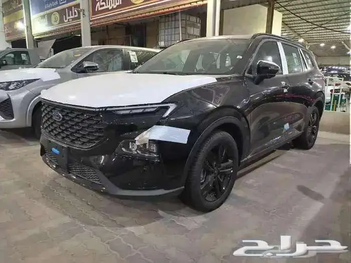 فورد تريتورى 2025 تيتانيوم بلاك اديشن سعودى 3