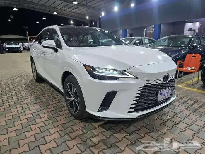 لكزس RX 350 بنزين 2025 1
