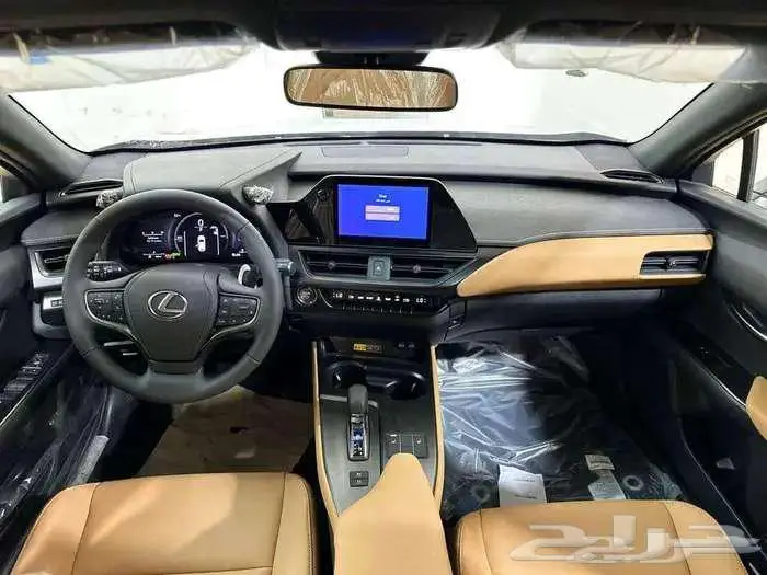 لكزس UX 300-AH هايبرد 2024 باقساط ميسرة .. 5