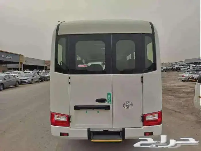 تويوتا باص كوستر 2025 ديزل اتوماتيك 20 راكب 12